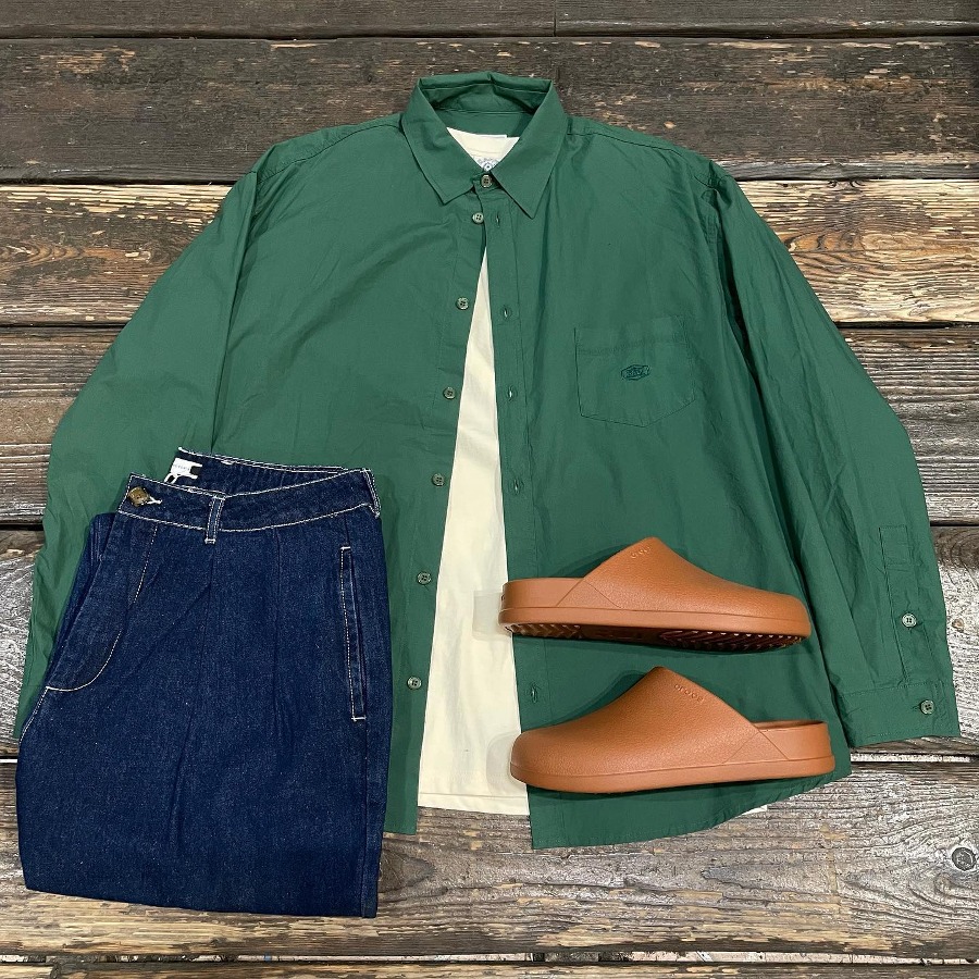 Relaxed cotton shirt green @superstylin_family
